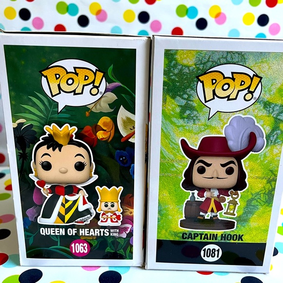 Disney Bundle! Queen of Hearts & Captain Hook Funko - Picture 4 of 4
